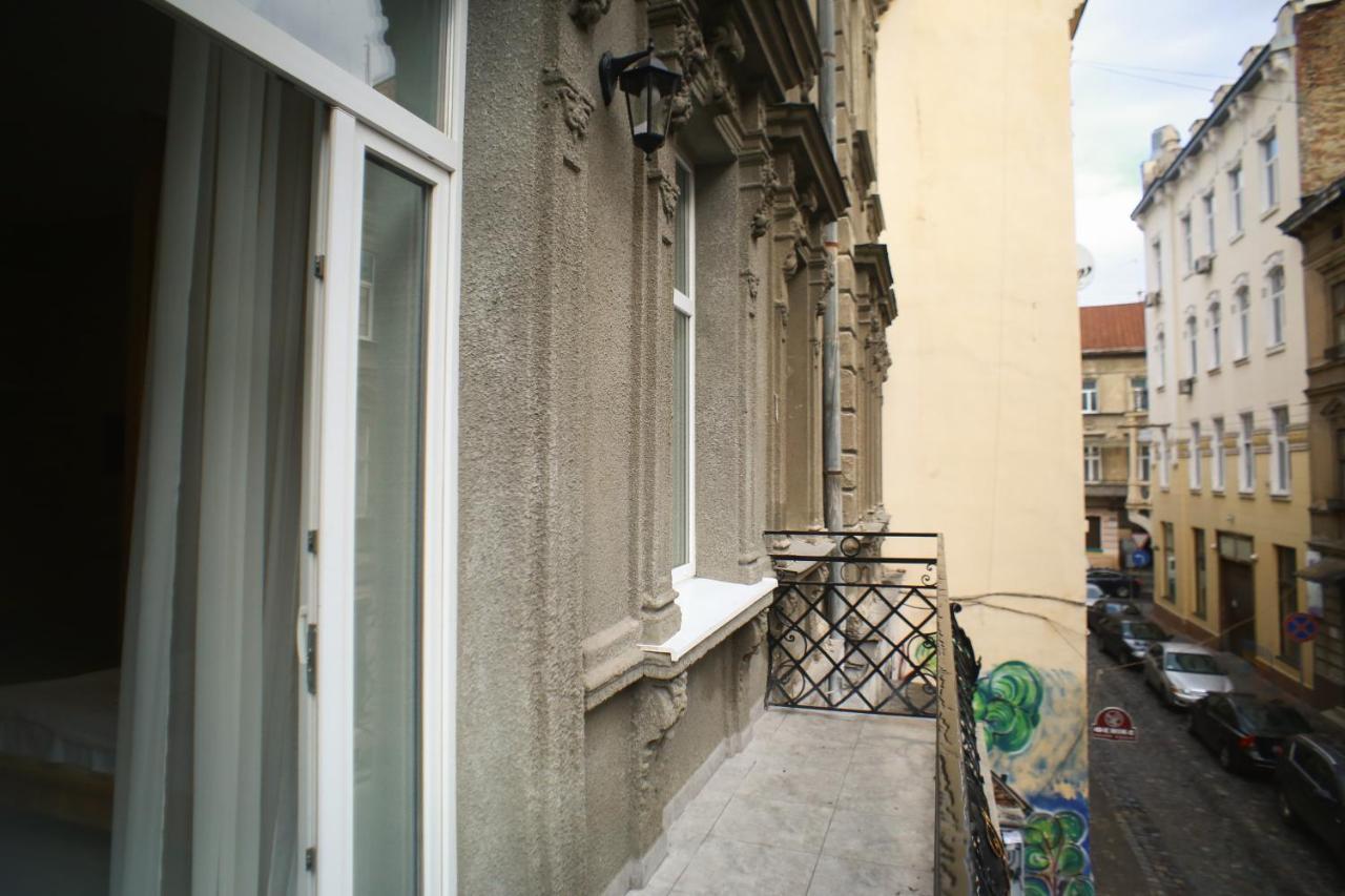 Leogrand Apartment On Drohobycha 4 リヴィウ エクステリア 写真