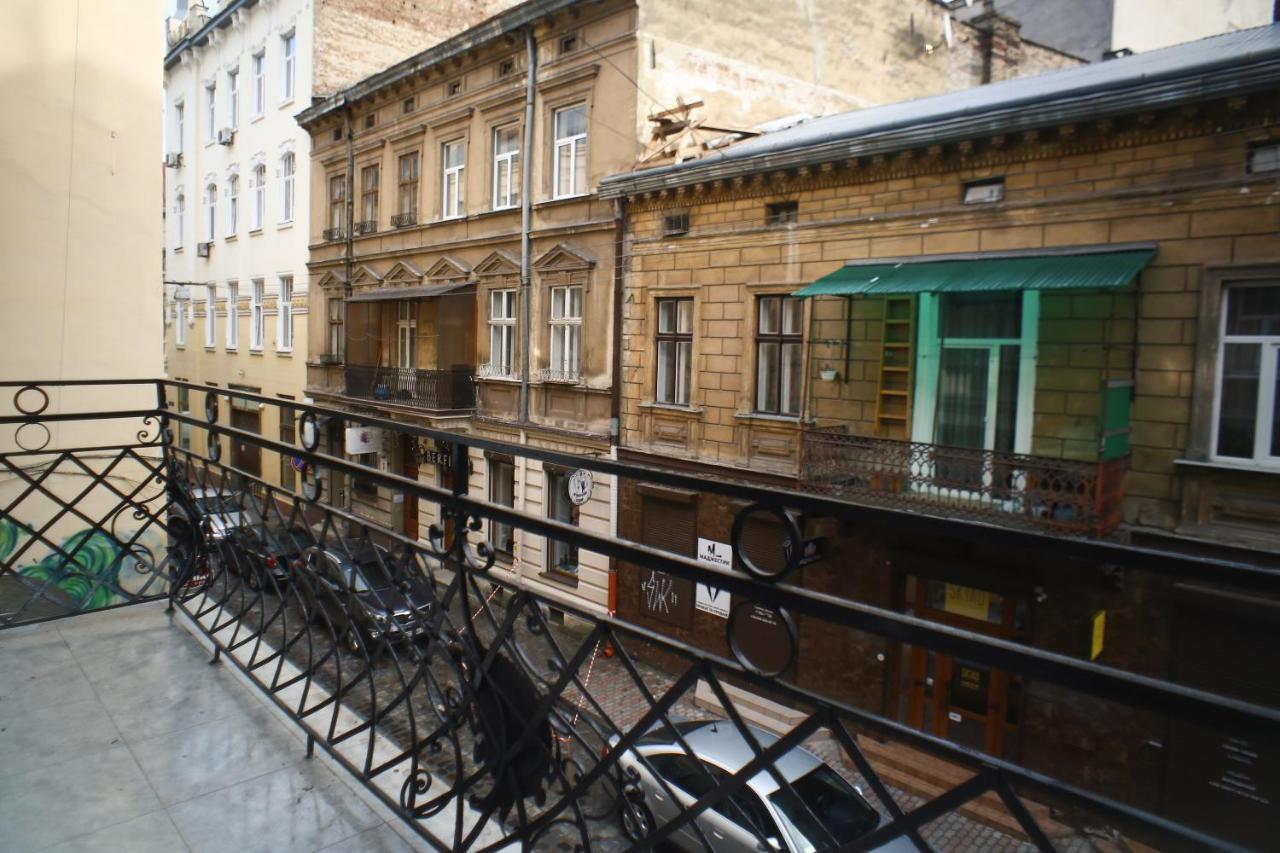 Leogrand Apartment On Drohobycha 4 リヴィウ エクステリア 写真